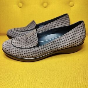 DANSKO Debra Houndstooth Gray Black Suede Closed Heel Wedge Loafer Sz 11.5-12